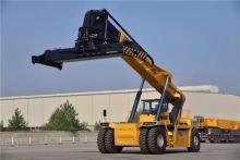 徐工 真机视频秀 | 世界首台纯电动正面吊震撼来袭！