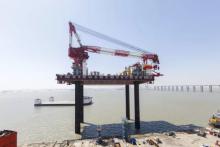 世界最大的风电安装平台成功完成全程升降试验