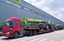 中联重科“绿巨人”ZRT850越野轮胎起重机奔赴沙特 开启海外“星途”！