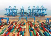 上海振华 青岛港全自动化集装箱码头国庆再创新纪录