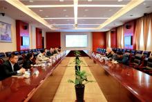 美国华盛顿州会议中心附属大楼项目用户一行来访振华重工