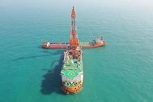 上海振华 海洋救捞、深海施工高端利器试航归来