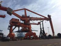 国内首创！ZPMC环保型螺旋卸船机完成总装