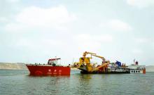 上海振华 海服集团完成“一日两装”