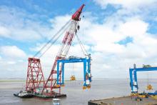 视频 | 魔力旋转 青岛轨道吊第三批设备发运