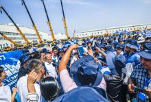 【媒体专访】盘踞行业第一15年“永不满足”，徐工起重机如何开启下一征程?