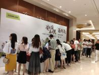 凌绝顶 再出发——中联重科工程起重机七大新品发布会暨上海区域交付仪式