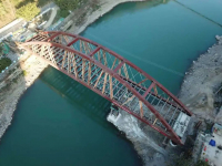 “连心桥”上的曼妙乐章