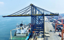 揭秘珠海港主力桥吊：技术小细节，成就大优势