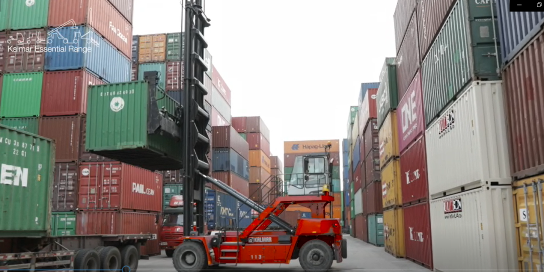 卡尔玛智选空箱堆高机怎么样？听听上海毅发集装箱服务有限公司怎么说