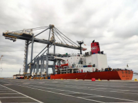 争分夺秒 群策群力 ZPMC海外项目完成卸船