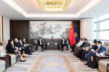 上海振华 朱连宇拜会招商局集团总经理胡建华