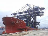 上海振华 “选择ZPMC和中国制造是一个正确决定！” 8台港机设备如期运抵巴西萨尔瓦多港
