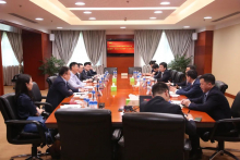 上海振华 朱连宇会见中国国际金融股份有限公司首席执行官黄朝晖