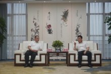 振华重工黄庆丰带队拜访广西北部湾国际港务集团董事长韦韬