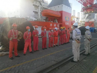 上海振华 热情似火，扎实如锚——记广州打捞局350吨和1200吨项目调试工作