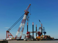 2500吨坐底式海上风电安装平台项目桩腿吊装工作圆满完成