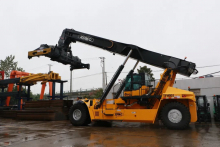 上海港机重工PSA六层正面吊下线发运