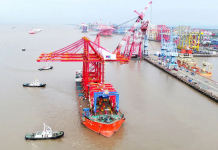 上海振华 宁波北一集司3台岸桥发运