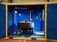 上海港机重工首台第三代剥胎机下线