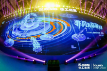 【媒体观察】创新“超车”丨徐工起重机技术狂飙，前行不止