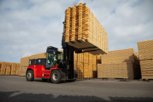 卡尔玛节能型全电动叉车助力VM-HOLZ公司降低木材场噪音及碳排放