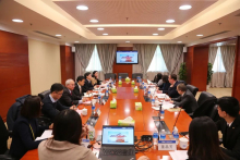 朱连宇会见英国驻上海总领事胡克定