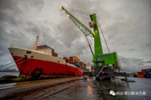 Goeyvaerts追购四台科尼Gottwald移动式港口起重机