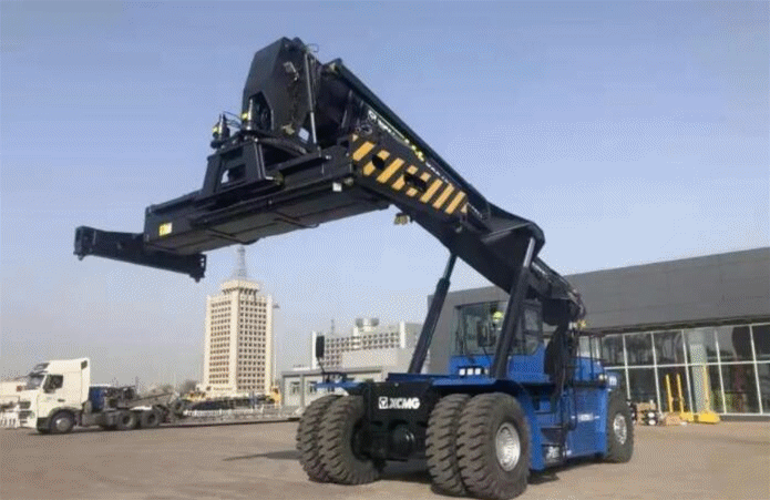 徐工  一年能省20万！绿色港口好伙伴！