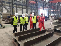 上海振华 G15沈海高速公路海口桥TJ7合同段完成首轮拼装