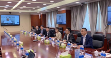 振华重工主要领导视频会见迪拜世界港口集团高层