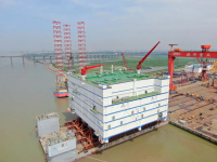 海上运“高楼”！振华重工举行世界最大、亚洲首座海上换流站发运仪式