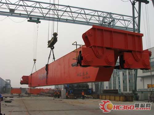 丰汇安装山东省最大桥式起重机300t行车