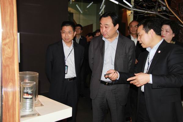 无锡市商务局局长王学芯一行莅临远东考察指导