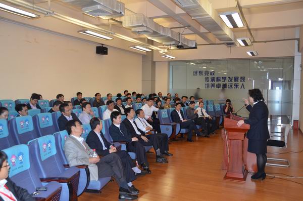 如东县领导及企业家一行来远东参观考察