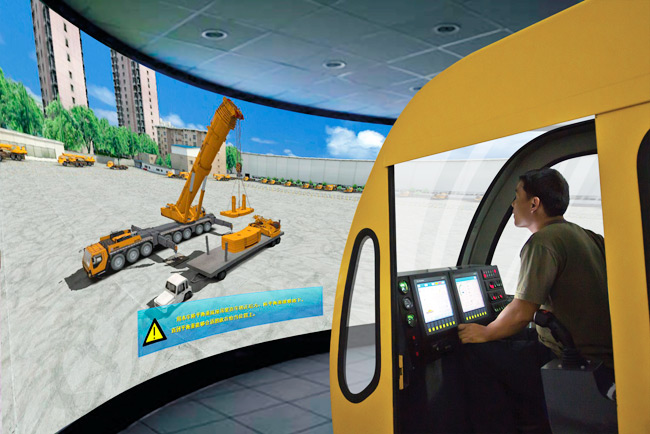 徐工起重机操机手培训基地实现重大技术突破