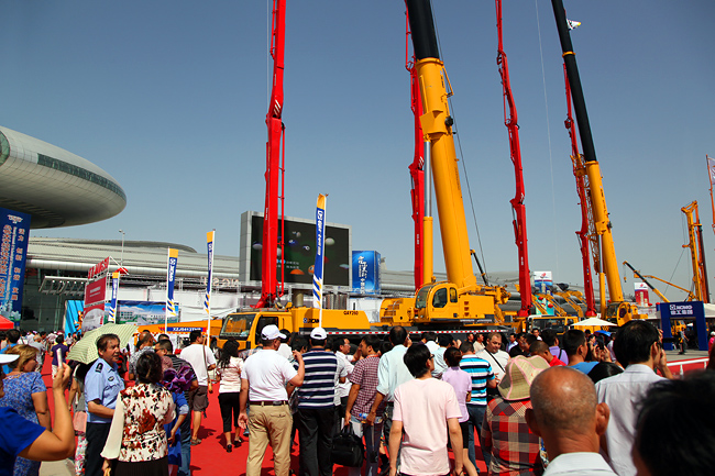 徐工集团参展2012亚欧博览会