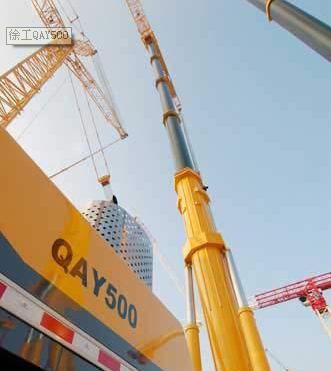 徐工起重机助力福建水头石材厂污水管吊装