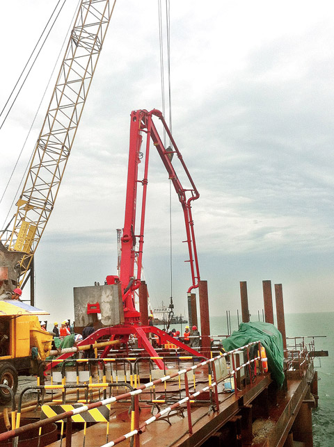 57台三一重工设备筑港珠澳大桥 沉管隧道破千米大关