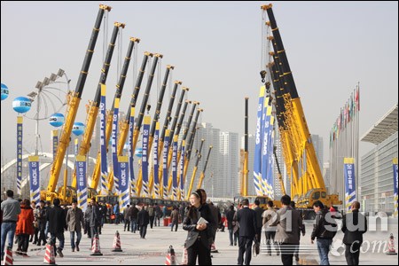 风从徐工来 吹暖2014年西北地区起重机市场