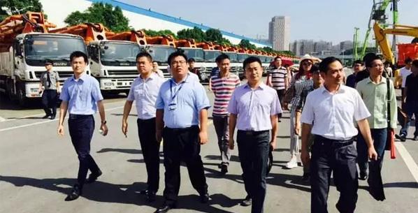 湖南省内大型企业团干考察组到访中联重科