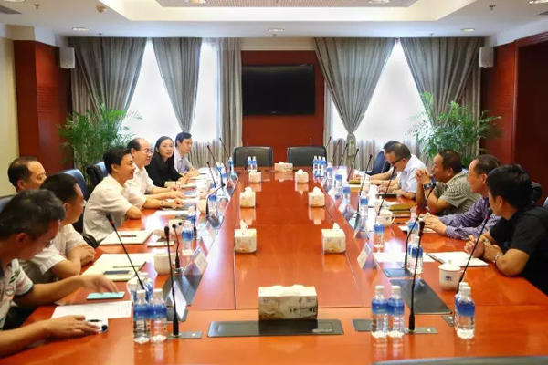 上海振华朱连宇会见中国交建总裁助理王建