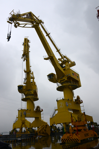 南京港机　越南项目二台门机即将发运