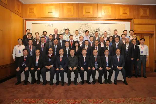 中国制造业高峰论坛举行 三一集团总裁唐修国分享三一转型经验