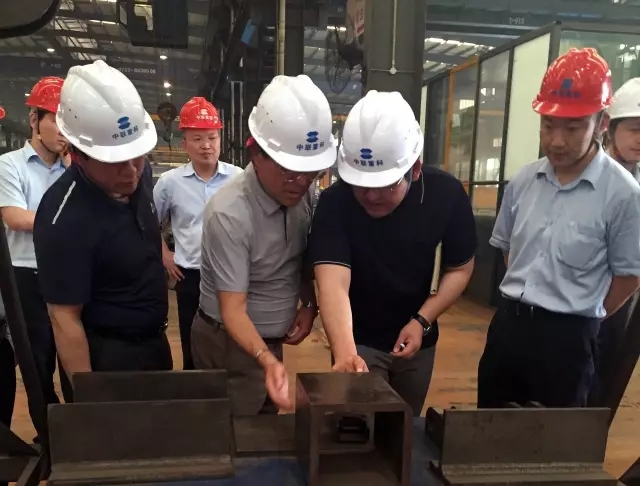 中联重科塔机征服韩国客户 连连受赞获好评！