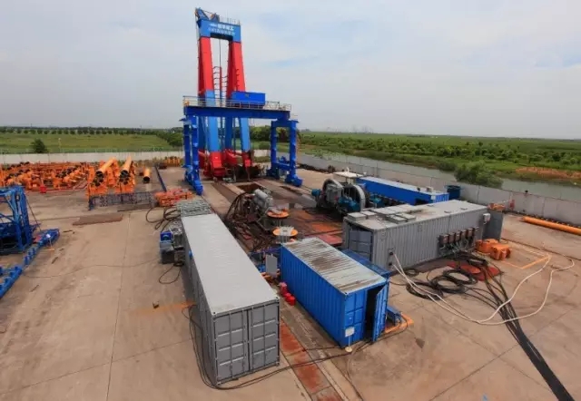 上海振华　深水重载起重机半主动升沉补偿系统顺利通过专家验收