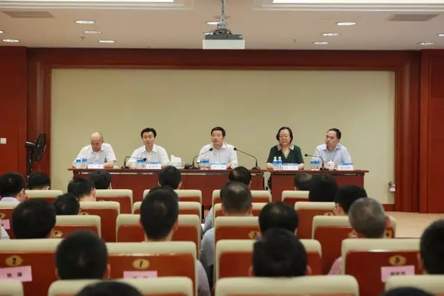 中国交建副总裁文岗一行调研ZPMC