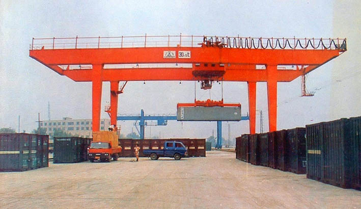 鼎力通用门式起重机 MG10-100t