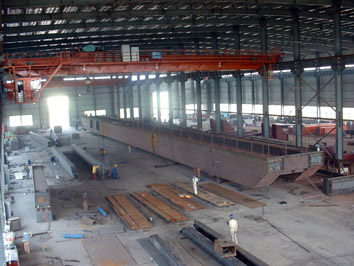 鼎力电动双梁桥式起重机 32-320吨 QD 系列