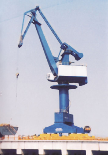 鼎力港口通用门座起重机_港机网 鼎力港口通用门座起重机_港机网